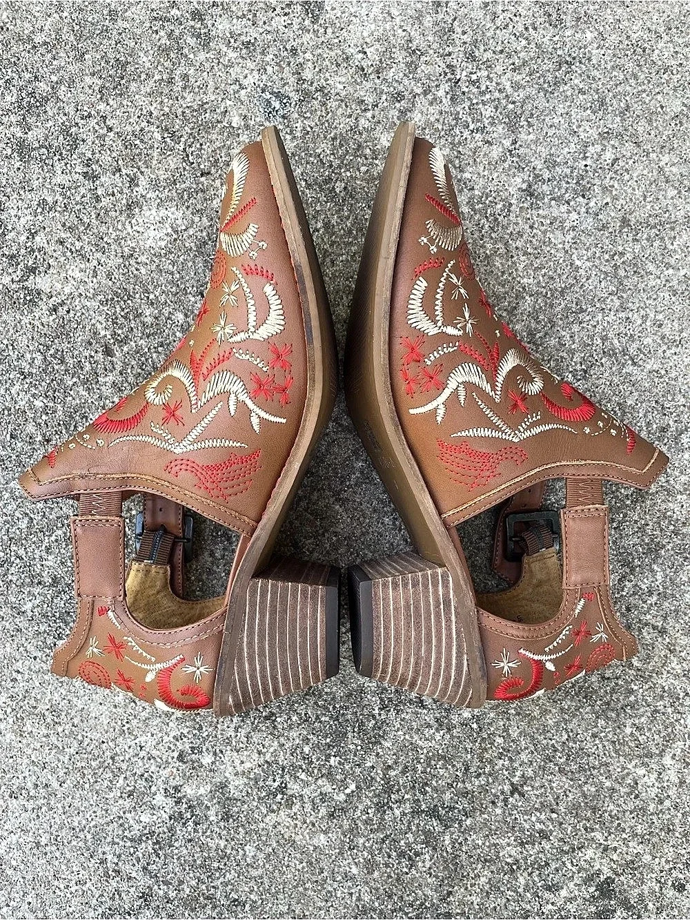 Kelsi Dagger Embroidered Pointed-Toe Heels Brown & Red US 8